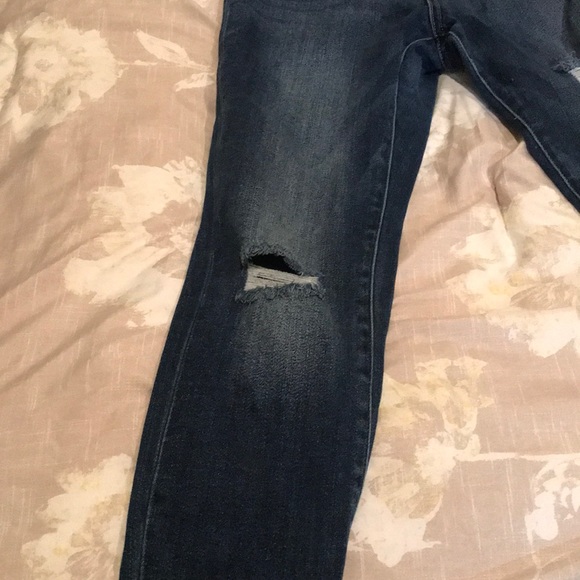 New York and Co ripped jeans - Picture 3 of 4